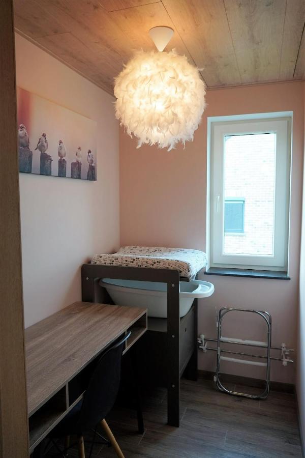Lierneux "Petite Perle En Haute Ardenne" Avec Vue Sur La Vallee, Cabine Infra-Rouge Et Bain Balneo מראה חיצוני תמונה